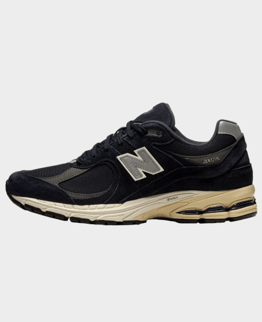 New Balance 2002R "Black Vintage"