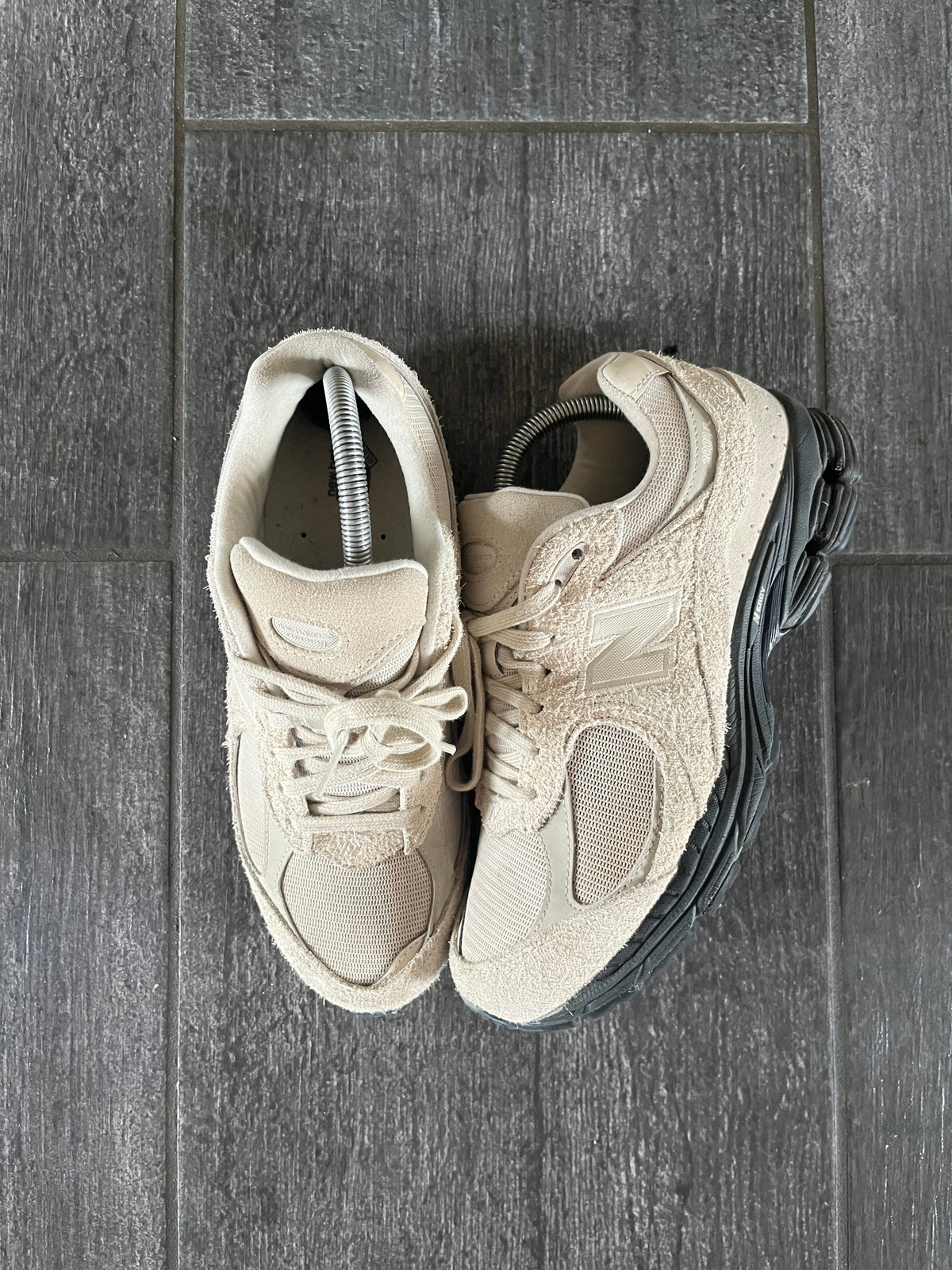 New balance 2002r tapue Black