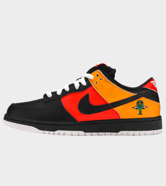 Nike SB Dunk Low "Raygun Black"