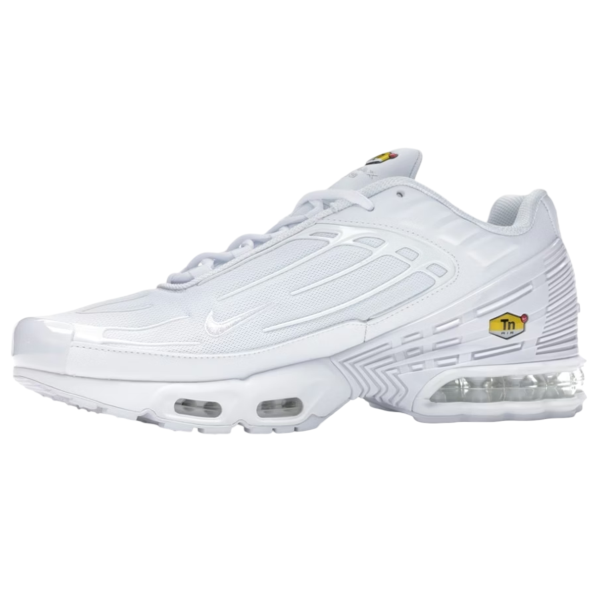Nike Air Max Plus 3 Triple White sneakers i profilvisning med ikonisk hvidt design, plastdetaljer og synlig Air-dæmpning i sålen