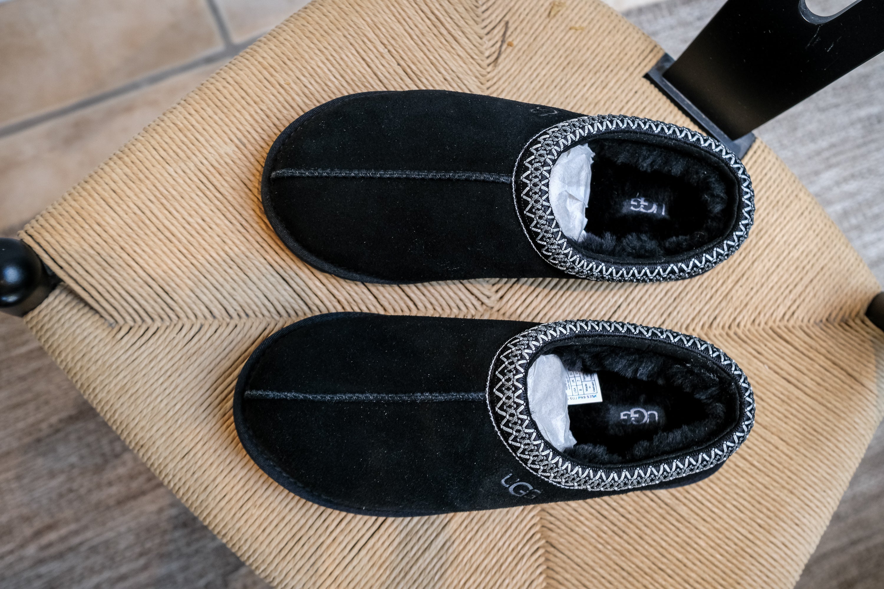 UGG Tasman Slipper Black